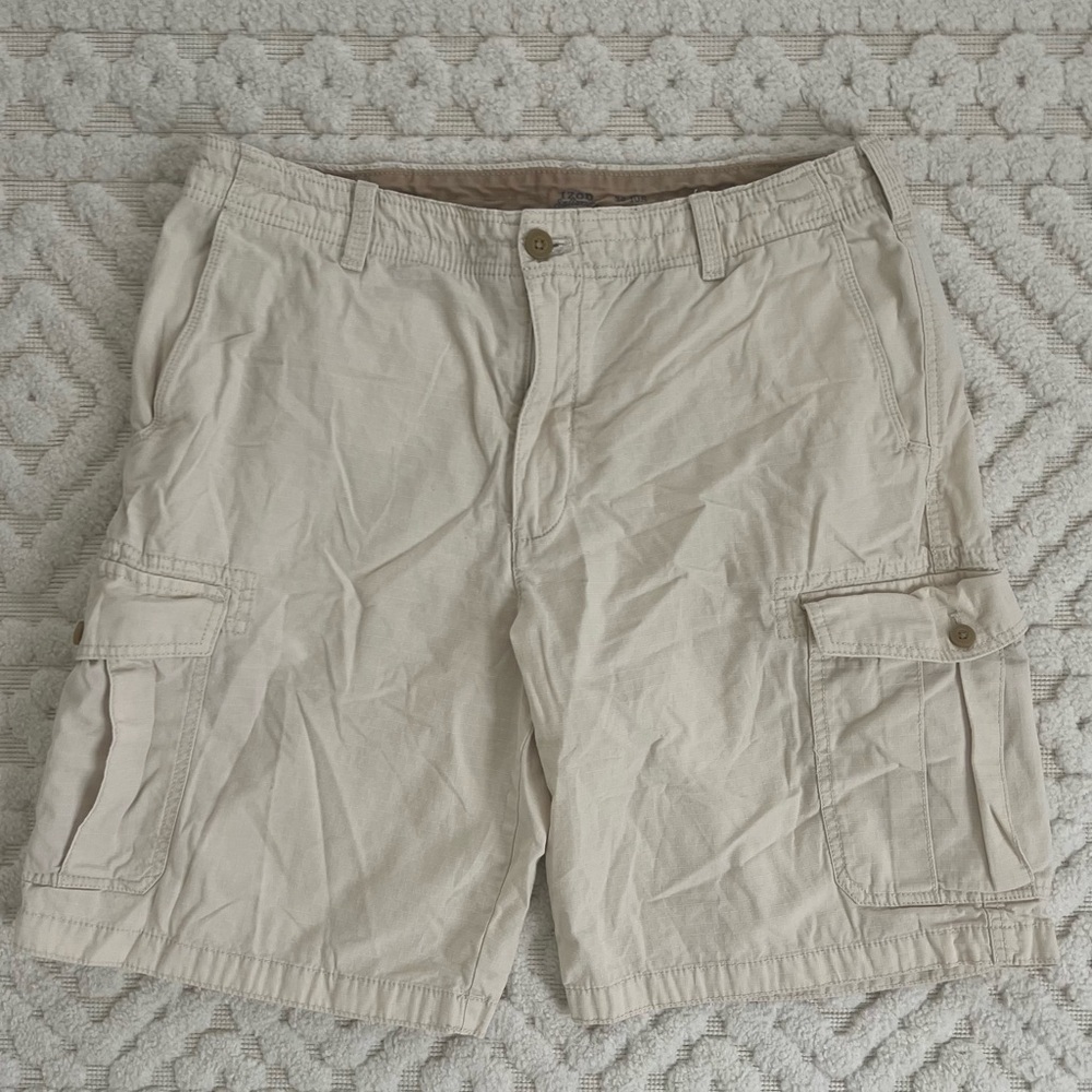 Izod Saltwater Light Khaki Cargo Shorts Size 36